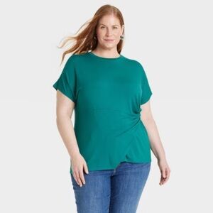 Ava & Viv Green Cuffed Sleeve Relaxed T-Shirt